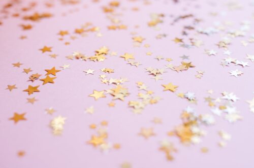 end of year party confetti